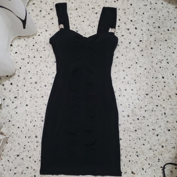Little black dress - Picture 5 of 6
